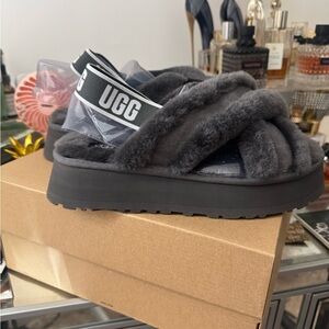 UGG Women's Charcoal Fluffy Slippers Unworn